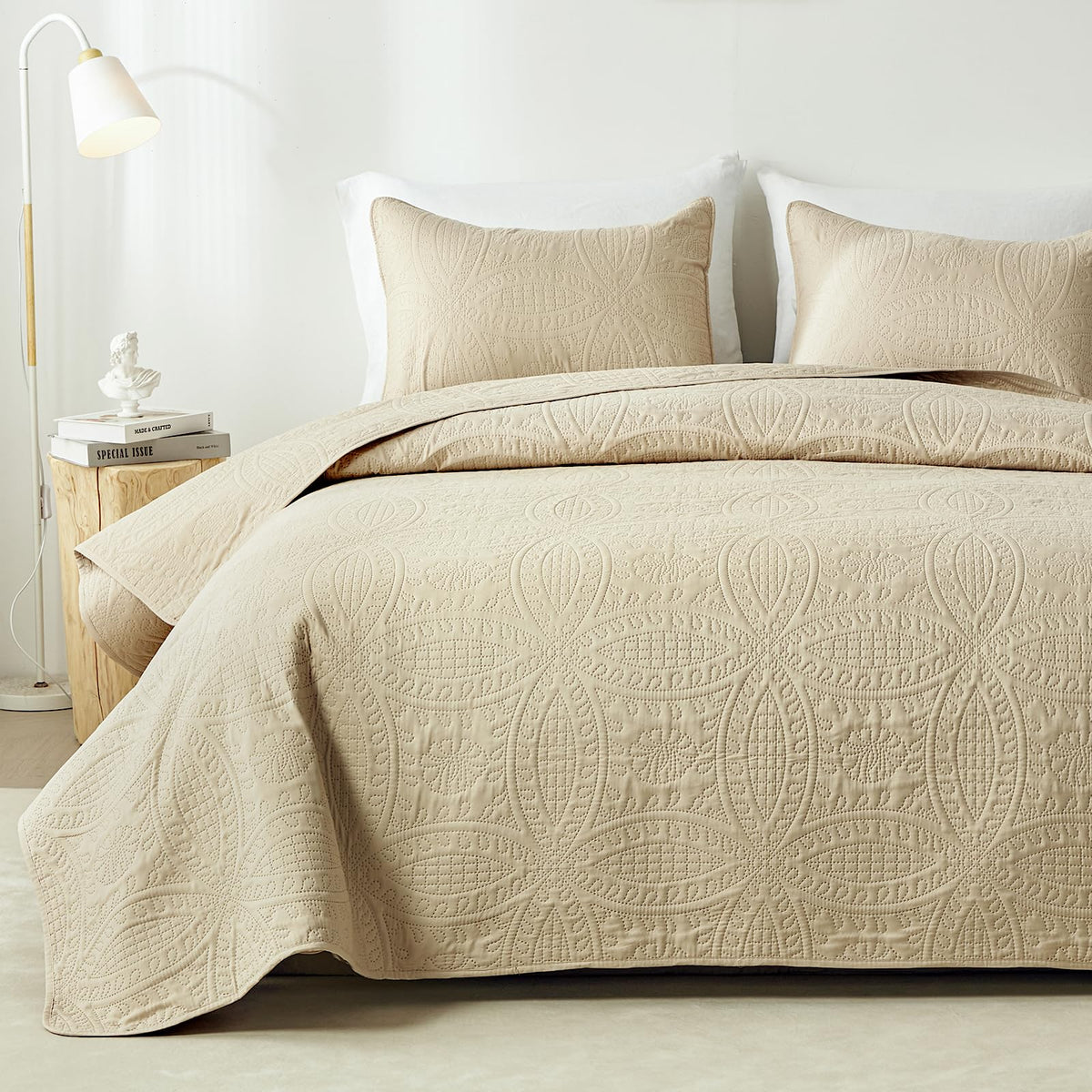 akkialla Queen Quilt Bedding Set,Olive Green Ultrasonic Full/Queen Quilt Set,Lightweight Soft Bedspread Coverlet,Modern Style Coin Pattern Bed Cover for All Seasons,3 Piece(1 Quilt,2 Pillow Shams)
